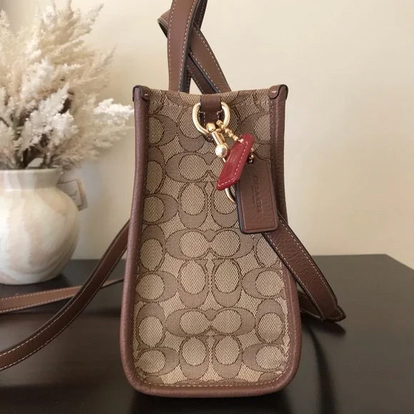 Coach Dempsey Tote 22 In Signature Jacquard With Stripe And Patch - Picture 6 of 16